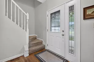 800 Birch St, Algonquin, IL 60102 - Photo 4