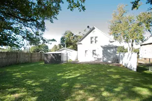 342 Beach Street S, Kewanee, IL 61443 - Photo 4