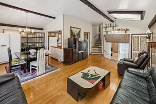 8941 Moody Ave, Morton Grove, IL 60053 - Photo 6