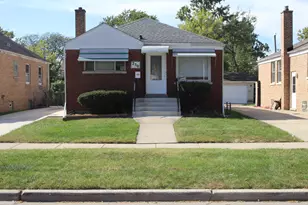 230 Bellwood Ave, Bellwood, IL 60104 - Photo 1