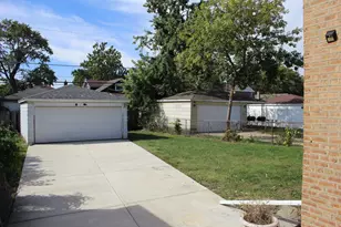 230 Bellwood Ave, Bellwood, IL 60104 - Photo 6