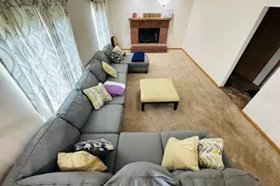 5708 Brosam Dr, Plainfield, IL 60586 - Photo 8