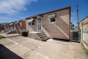 7805 Narragansett Ave, Burbank, IL 60459 - Photo 16