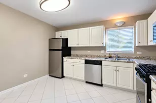 6000 Lake Bluff Dr, Tinley Park, IL 60477 - Photo 4