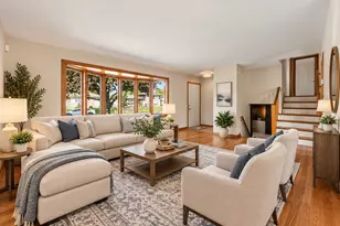 117 N Mayfair Pl, Chicago Heights, IL 60411 - Photo 4