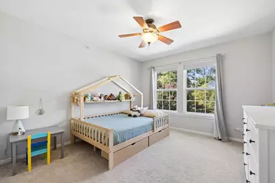 [Address not provided], Hoffman Estates, IL 60192 - Photo 22