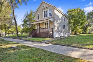 6923 S Parnell Ave, Chicago, IL 60621 - Photo 2