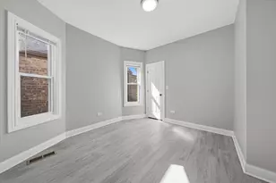 10453 S Indiana Ave, Chicago, IL 60628 - Photo 12