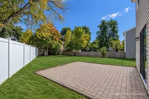 1642 Trafalgar Ln, Aurora, IL 60504 - Photo 26