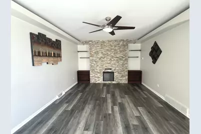 7934 S Komensky Avenue, Chicago, IL 60652 - Photo 2