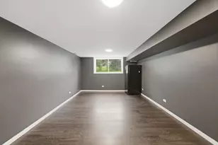 1204 Lincoln Ct, Streamwood, IL 60107 - Photo 20