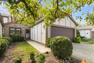 1134 Oakview Dr, Wheaton, IL 60187 - Photo 2