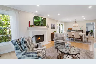 [Address not provided], Wheaton, IL 60187 - Photo 12