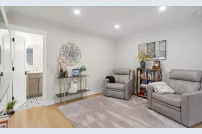 [Address not provided], Wheaton, IL 60187 - Photo 10
