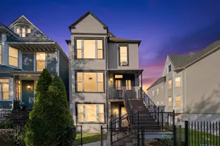 8938 S Exchange Ave, Chicago, IL 60617 - Photo 2
