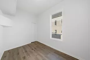 8938 S Exchange Ave, Chicago, IL 60617 - Photo 14