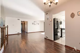 9133 Sutton Ct, Orland Park, IL 60462 - Photo 8