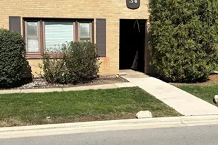 34 King Arthur Ct, Northlake, IL 60164 - Photo 2