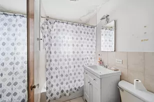 1100 Linden Ave, Bellwood, IL 60104 - Photo 6