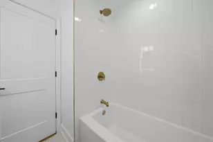 5704 S Oak Park Ave, Chicago, IL 60638 - Photo 34