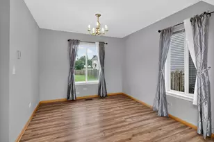 2551 Smithfield Ln, Aurora, IL 60504 - Photo 6