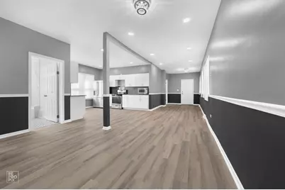 9549 S Calumet Avenue, Chicago, IL 60628 - Photo 8