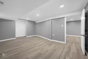 9549 S Calumet Ave, Chicago, IL 60628 - Photo 22