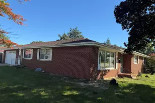 1617 W Douglas St, Joliet, IL 60435 - Photo 4