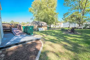 204 Barr Elms Ave, Joliet, IL 60433 - Photo 16