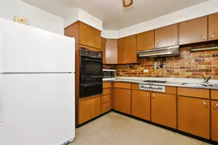 18770 Baker Ave, Country Club Hills, IL 60478 - Photo 6