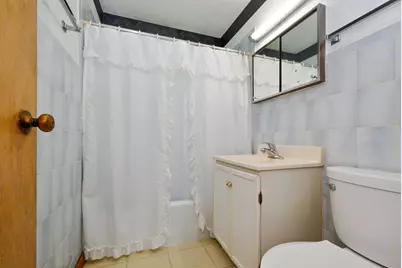 18770 Baker Avenue, Country Club Hills, IL 60478 - Photo 12
