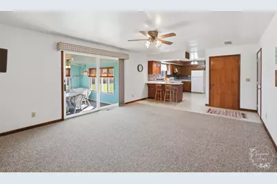 1915 E 1850N Road, Watseka, IL 60970 - Photo 12