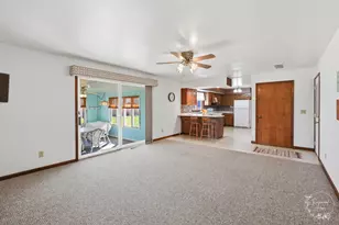 1915 E 1850N Rd, Watseka, IL 60970 - Photo 12