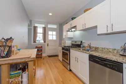 2633 W Carmen Avenue #3E, Chicago, IL 60625 - Photo 2