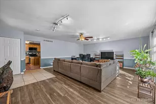 1705 Poplar Ave, Hanover Park, IL 60133 - Photo 10