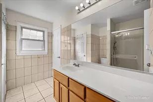 1705 Poplar Ave, Hanover Park, IL 60133 - Photo 18