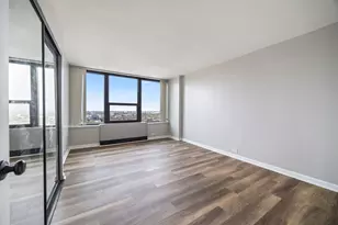 1560 N Sandburg Terrace, Chicago, IL 60610 - Photo 8