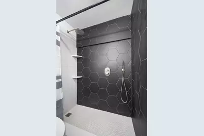1560 N Sandburg Terrace #3011J, Chicago, IL 60610 - Photo 12