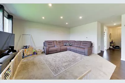 1398 Kessler Drive, Mundelein, IL 60060 - Photo 2