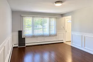 17034 Henry St, Lansing, IL 60438 - Photo 4