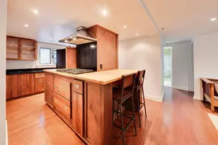 1138 W Lunt Ave, Chicago, IL 60626 - Photo 8