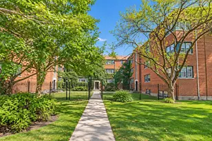 227 Custer Ave, Evanston, IL 60202 - Photo 2