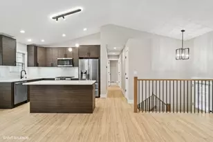23726 N Overhill Dr, Lake Zurich, IL 60047 - Photo 8