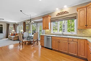 924 Merrill New Rd, Sugar Grove, IL 60554 - Photo 10