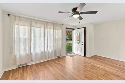 1252 S 8th Avenue, Kankakee, IL 60901 - Photo 10