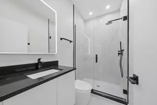 1355 N Western Ave, Chicago, IL 60622 - Photo 10