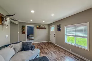 205 S Washington St, Mansfield, IL 61854 - Photo 10