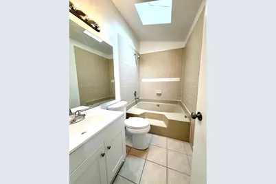 658 Rosner Drive, Roselle, IL 60172 - Photo 12