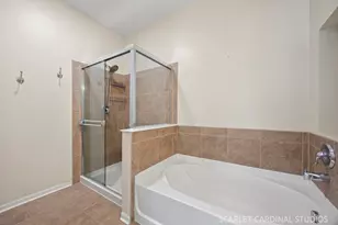 442 Plaza Pl, Aurora, IL 60504 - Photo 16