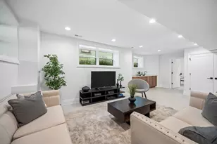 [Address not provided], Chicago, IL 60630 - Photo 22